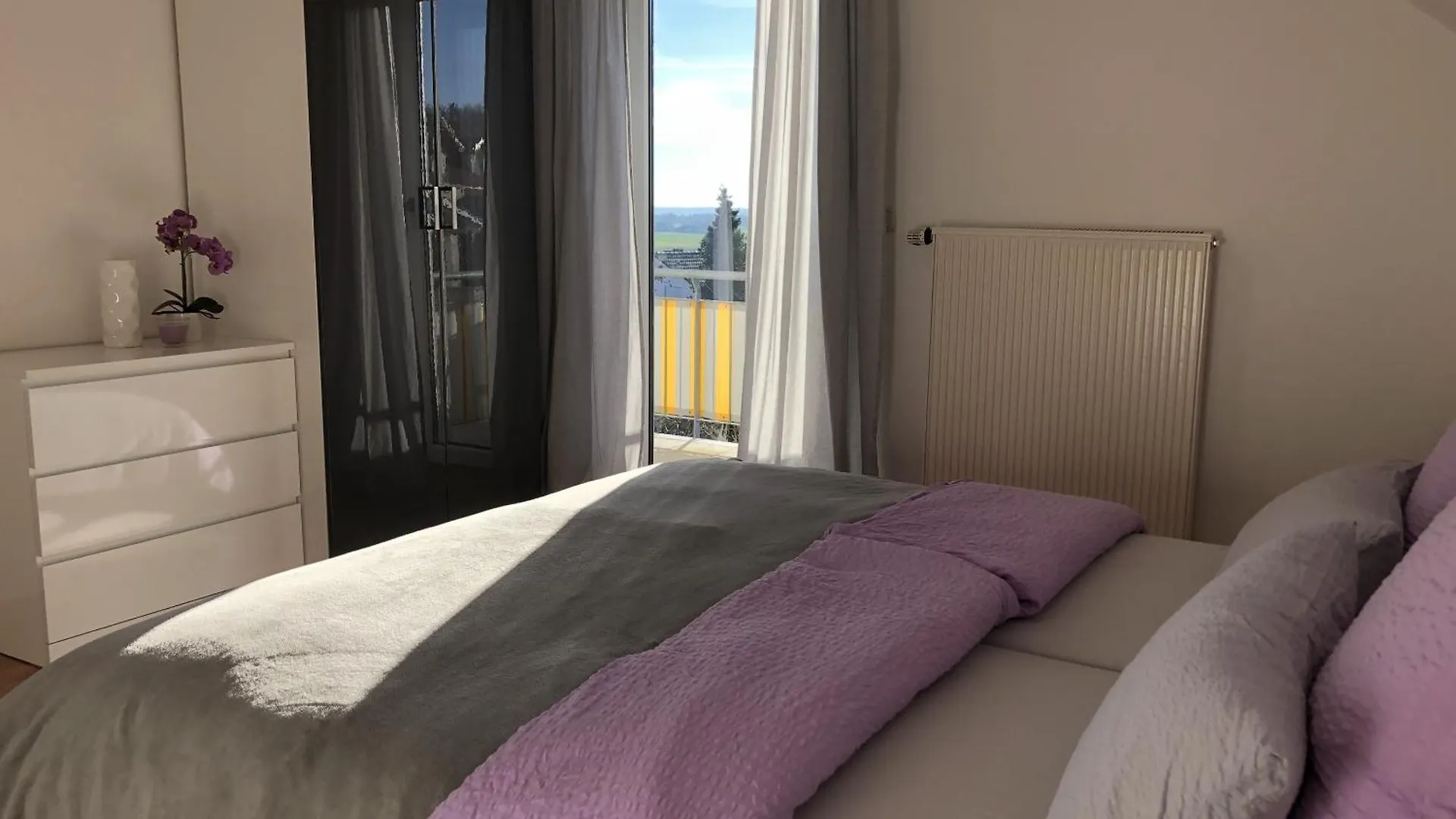 Wohnung Am Kreuzberg Fuer 4 Personen Medlingen